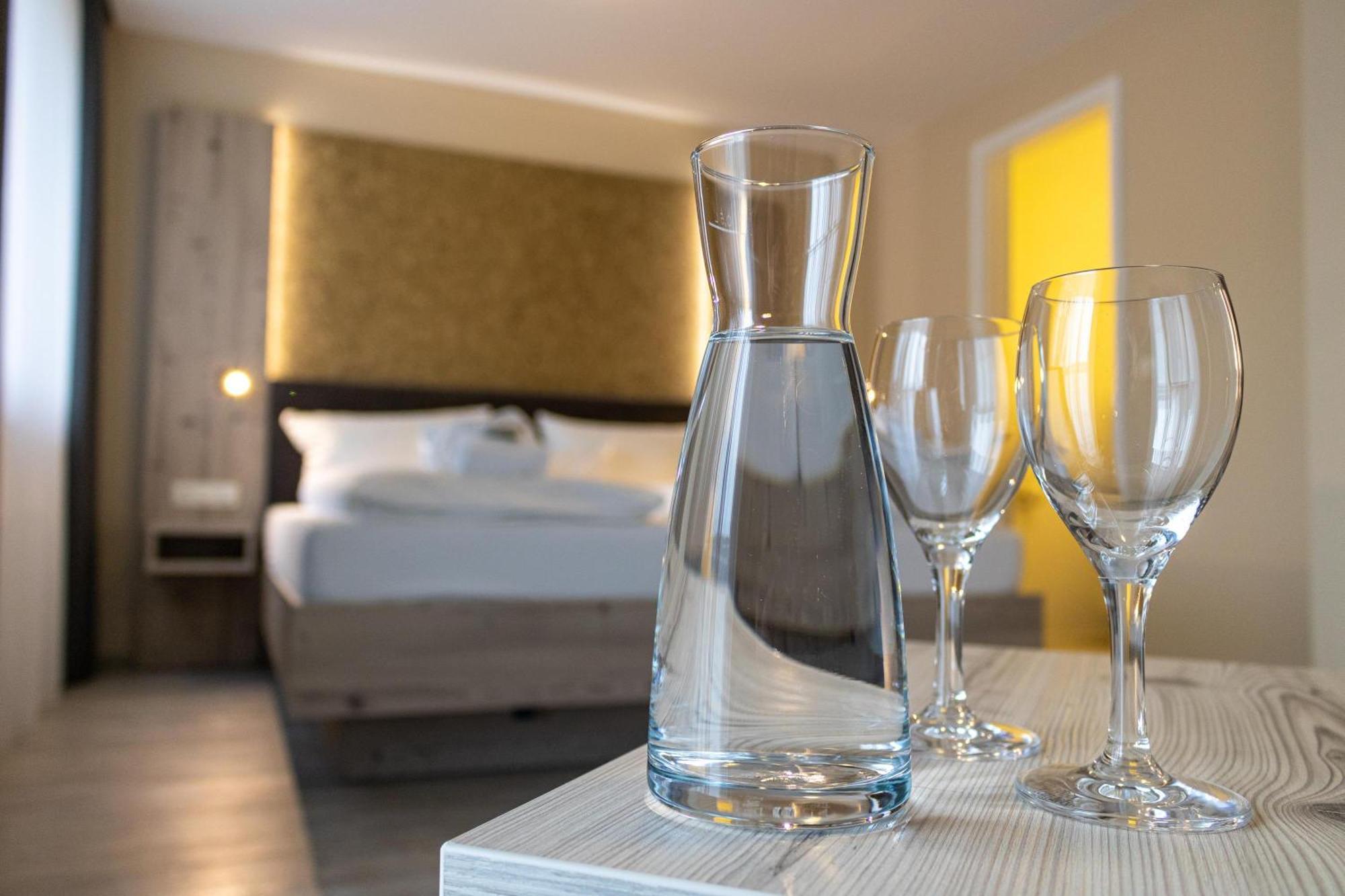 Hotel Dirsch Wellness & Spa Resort Emsing 外观 照片