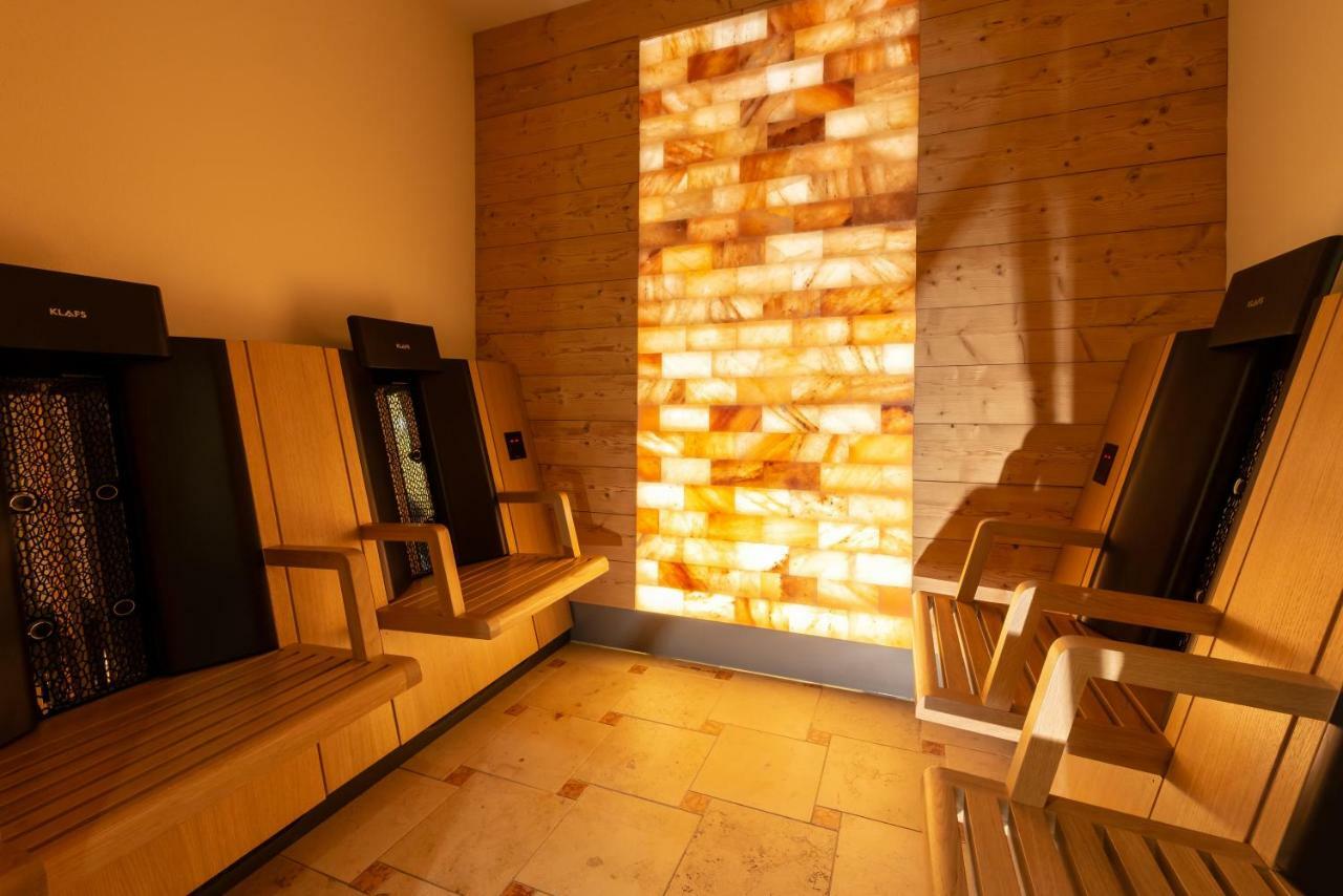 Hotel Dirsch Wellness & Spa Resort Emsing 外观 照片
