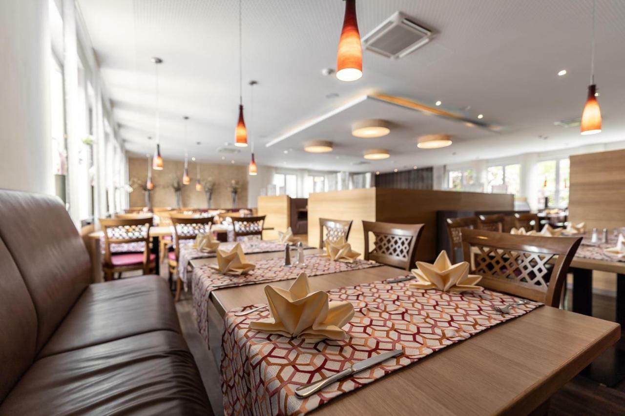 Hotel Dirsch Wellness & Spa Resort Emsing 外观 照片